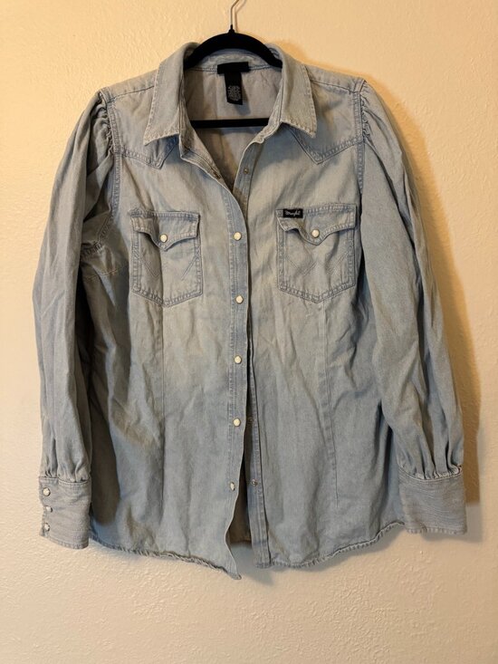 Wrangler Retro Tops - Wrangler Retro Light Wash Blue Jean Western Shirt Peal Button Down Size XL